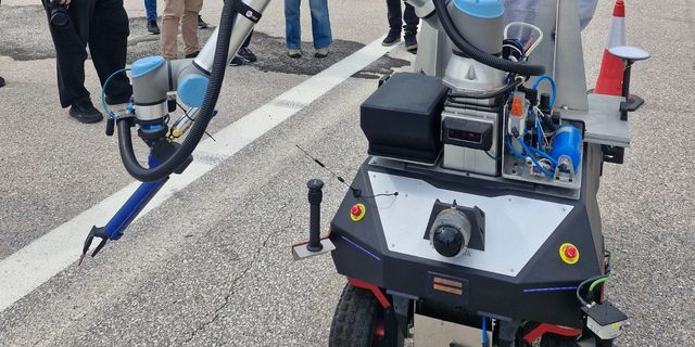 Ένα αυτόνομο ρομπότ δοκιμάστηκε στην Ολυμπία Οδό