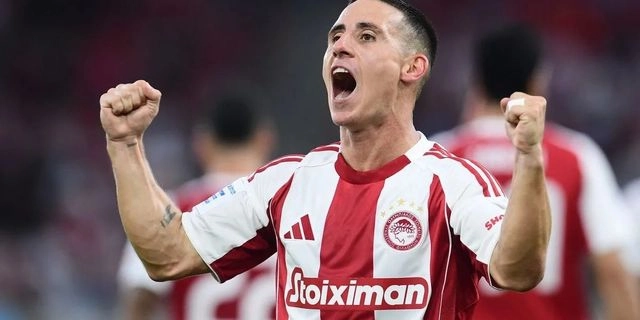 Άνετο απόγευμα για τους ερυθρόλευκους, που έκαναν το τρία στα τρία