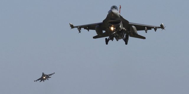 Ο Ζελένσκι προτείνει τη δημιουργία κοινής εναέριας ασπίδας κατά των ρωσικών απειλών