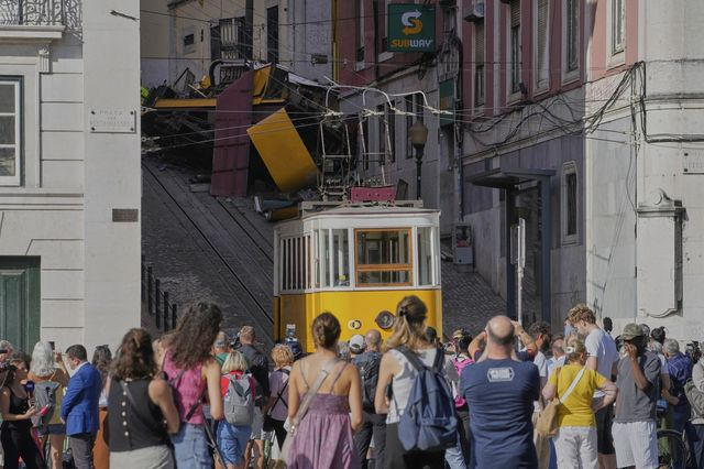 Εκτροχιασμός του τελεφερίκ Γκλόρια στη Λισαβόνα