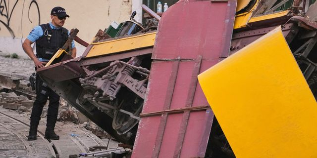 Πορτογαλία: Στους 17 αυξήθηκαν οι νεκροί από τον εκτροχιασμό του τελεφερίκ Γκλόρια