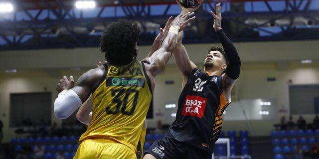 Stoiximan SUPER CUP 2025, ΑΕΚ – Προμηθέας 70-84: Στον τελικό οι Πατρινοί του Γκρέι και του ΜακΚάλουμ