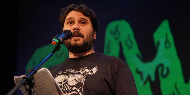 Γιατί είναι εξωφρενική η απόλυση του Πάρι Ρούπου – Τι λέει στο NEWS 24/7