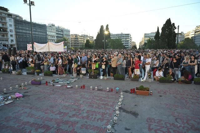 Πάνος Ρούτσι: Λαοθάλασσα αλληλεγγύης στον απεργό πείνας