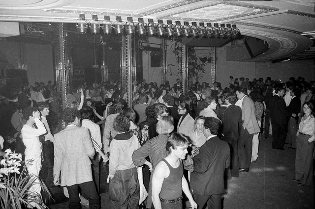 Η Valentino αναβιώνει το θρυλικό Studio 54