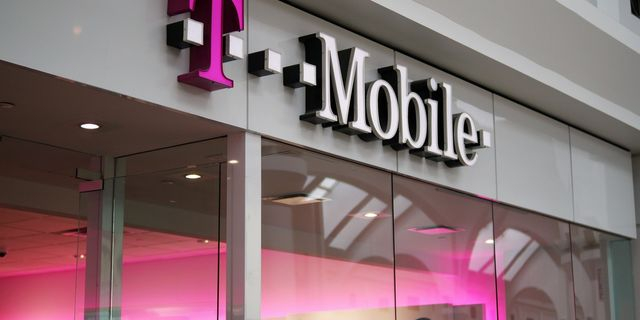 Ο Srini Gopalan νέος CEO της T-Mobile