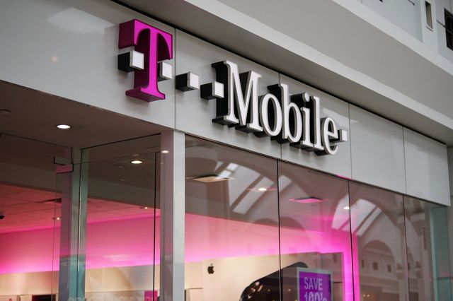 Ο Srini Gopalan νέος CEO της T-Mobile