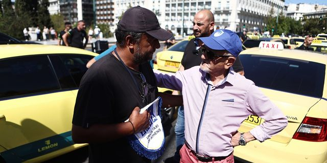Ταξί: Συγκέντρωση αλληλεγγύης στον Πάνο Ρούτσι – “Σήμερα δεν κάνουμε συνδικαλισμό”