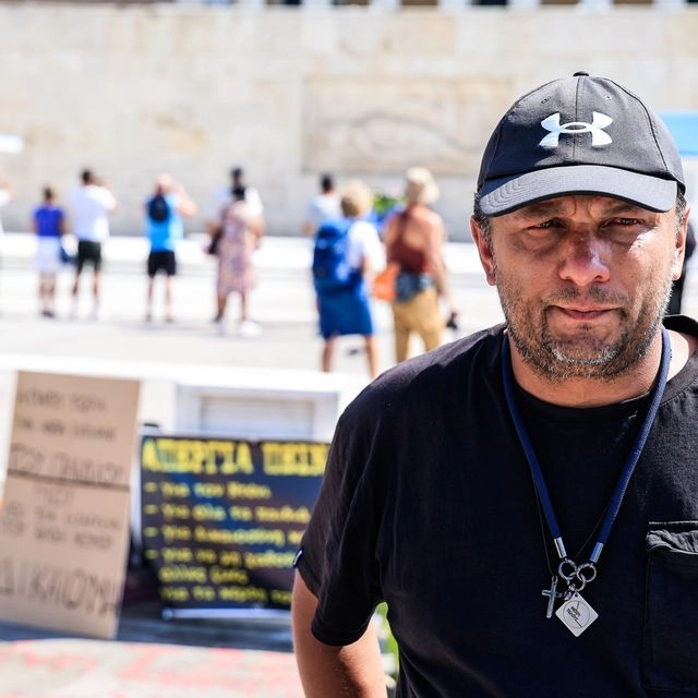 Αστυνομικοί ζήτησαν ταυτοποίηση από πατέρα θύματος των Τεμπών που ξεκίνησε απεργία πείνας