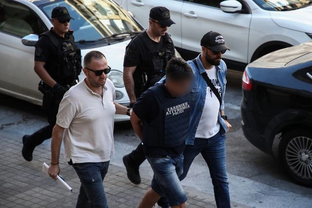 Θεσσαλονίκη: Το σημείωμα του 50χρονου που έπνιξε την αδερφή του με σακούλες