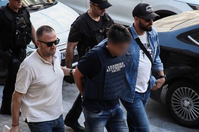 Ο 50χρονος που κατηγορείται για τη δολοφονία της αδερφής του στη Θεσσαλονίκη