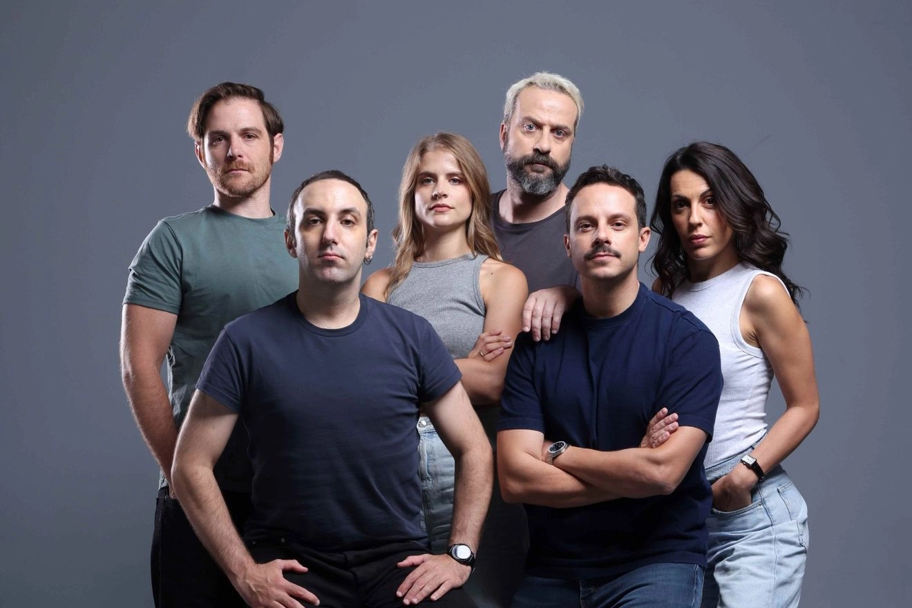 Πώς γυρίζεται ένα διαφημιστικό σποτ για την Ελλάδα; Μια σουρεαλιστική κωμωδία