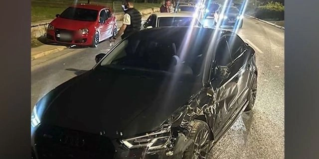 Σοβαρό τροχαίο στη Βούλα – Σώοι οι 30χρονοι οδηγοί