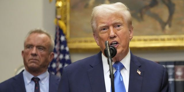 Τραμπ – Κένεντι συνέδεσαν ακεταμινοφαίνη και αυτισμό και τώρα κινδυνεύουν έγκυες