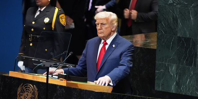 Στιγμιότυπο από την ομιλία Τραμπ στη Γενική συνέλευση του ΟΗΕ