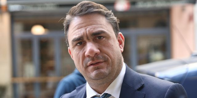 Τσουκαλάς: Η ΝΔ αφανίζει τη μικρομεσαία επιχειρηματικότητα