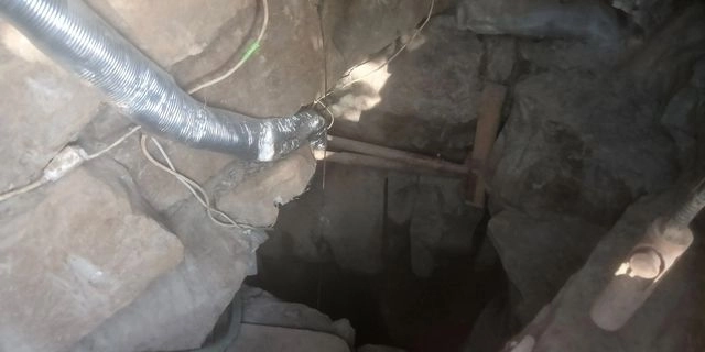 Συνελήφθησαν αρχαιοκάπηλοι που άνοιξαν ολόκληρο τούνελ κοντά σε αρχαιολογικό χώρο
