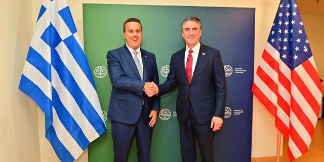 Παπασταύρου σε Μπέργκαμ: Μειώνεται η ενεργειακή εξάρτηση της Ελλάδας από τη Ρωσία