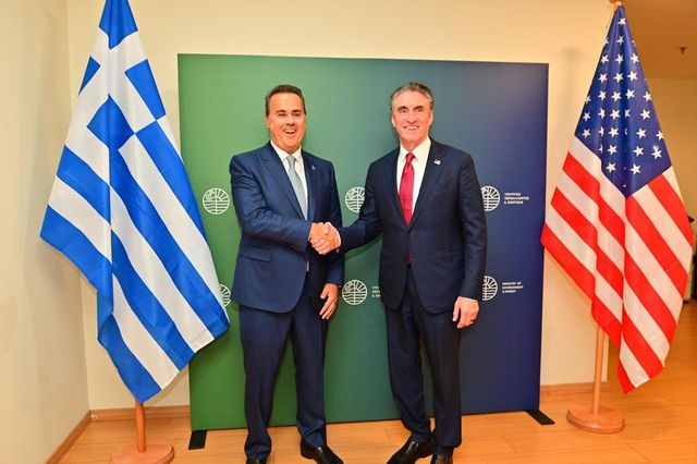 Παπασταύρου σε Μπέργκαμ: Μειώνεται η ενεργειακή εξάρτηση της Ελλάδας από τη Ρωσία