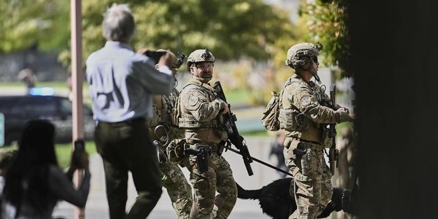 Πυροβολισμοί, εμπρησμοί, χειροδικίες: Η πόλωση στις ΗΠΑ κορυφώνεται
