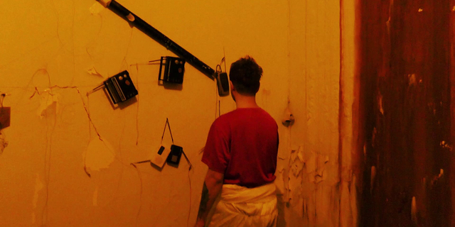 Από την ποίηση στο ψυχιατρείο: Ο Δημήτρης Βρεττάκος ξαναζεί στο Δαφνί