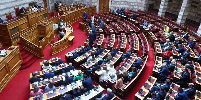 Βουλή: Ψηφίστηκε το νομοσχέδιο του υπουργείου Δικαιοσύνης