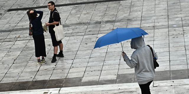 Άστατος ο καιρός το Σαββατοκύριακο – Πού αναμένονται βροχές και καταιγίδες