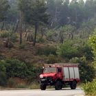 Οριοθετήθηκε η φωτιά στα Καλύβια Αττικής – Κάηκαν 25 στρέμματα γης
