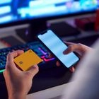 Έρευνα: Οκτώ στους δέκα Έλληνες αγοράζουν από online πλατφόρμες χωρών εκτός ΕΕ