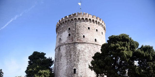 Λουκέτο στον Λευκό Πύργο για “λόγους ασφαλείας”