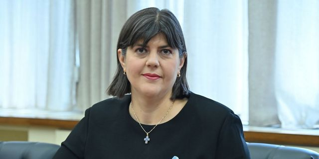 Η Λάουρα Κοβέσι στη χώρα με “λευκούς” υπουργούς…