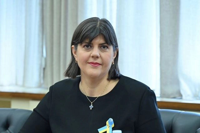 Η Λάουρα Κοβέσι στη χώρα με “λευκούς” υπουργούς…