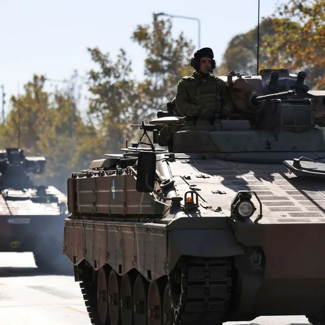 Η μεγαλειώδης στρατιωτική παρέλαση στη Θεσσαλονίκη μέσα από εικόνες