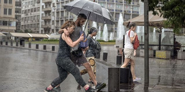Μεταβολή του καιρού με καταιγίδες και πτώση της θερμοκρασίας