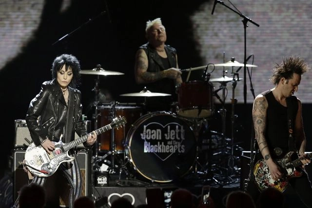 Joan Jett και the Blackhearts σε συναυλία στο the Rock and Roll Hall of Fame Induction Ceremony