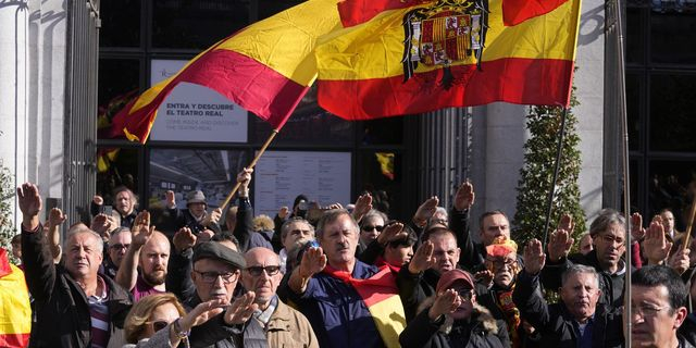 Η Ισπανία απομακρύνει από τον δημόσιο χώρο σύμβολα του φρανκισμού 