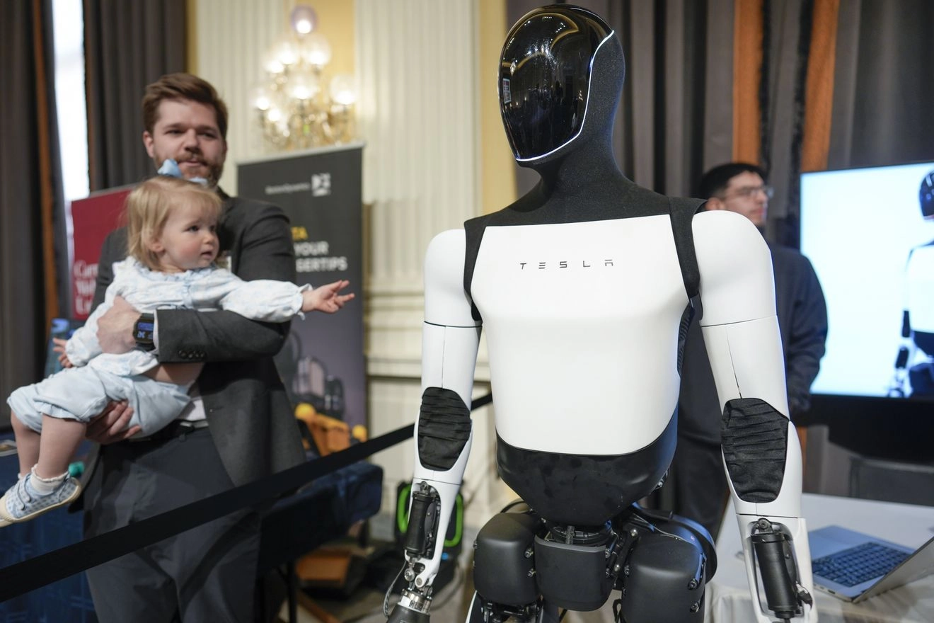 Tesla robot