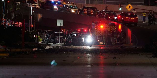 Φωτογραφία από την έκρηξη σε γέφυρα του Ισημερινού