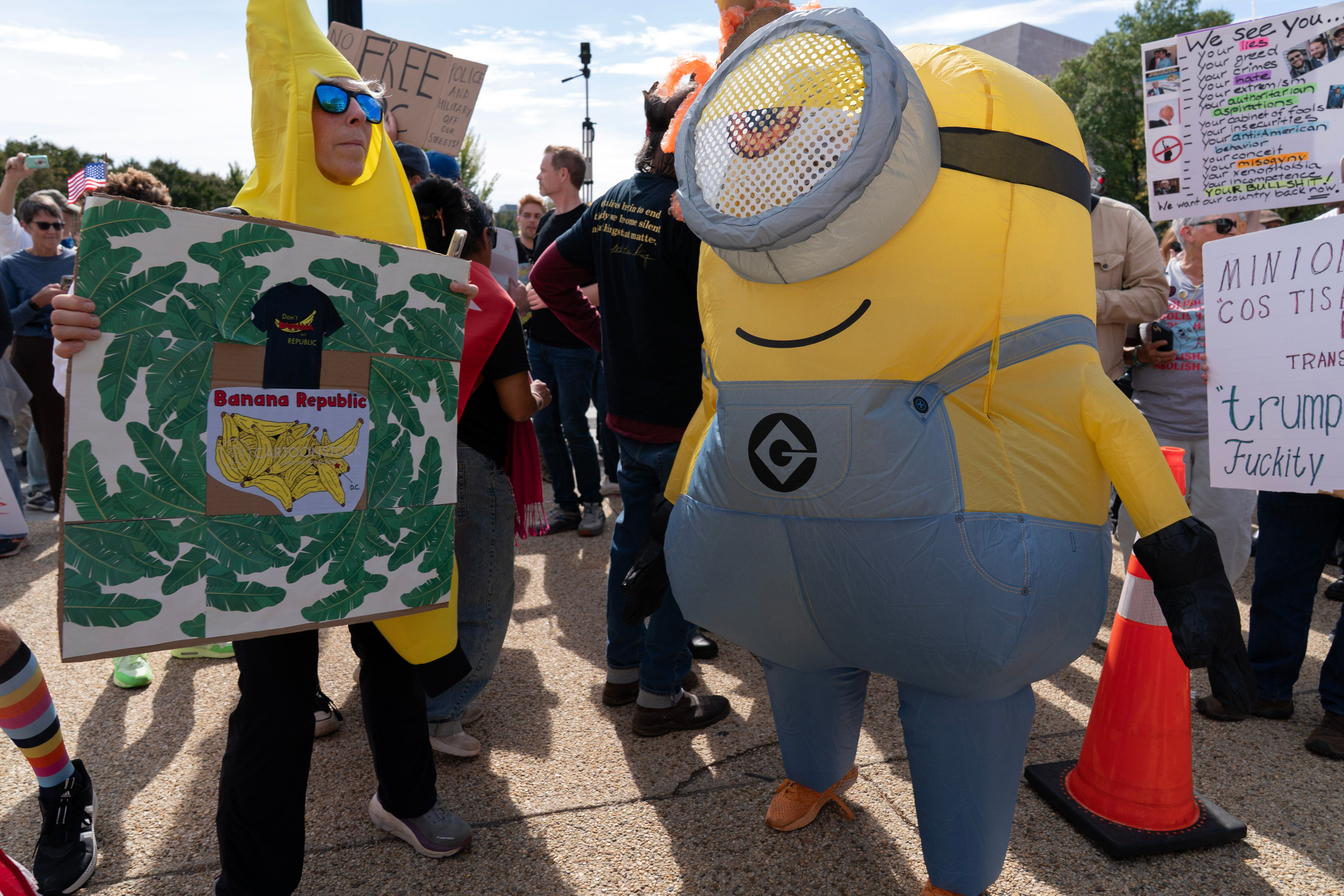 Φουσκωτά κατά του Τραμπ