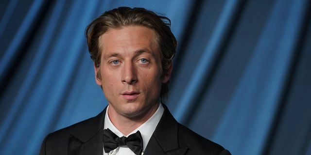 Jeremy Allen White