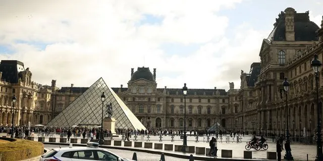 Τα Μουσεία του κόσμου “ασπίδα” για το Λούβρο – “Δεν είναι θησαυροφυλάκια”