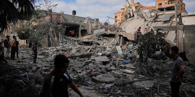 Κατεστραμμένα κτήρια μετά από ισραηλινή στρατιωτική επίθεση