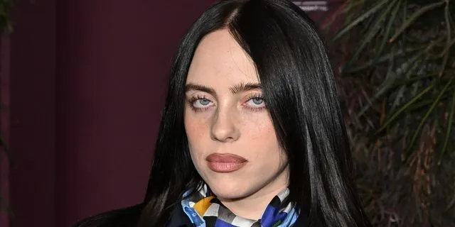Η Billie Eilish ρώτησε τους δισεκατομμυριούχους του πλανήτη ό,τι δεν είχε τολμήσει κανείς μέχρι σήμερα