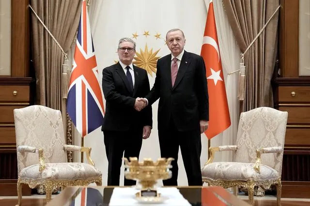 Στάρμερ και Ερντογάν υπέγραψαν συμφωνία 8 δισ. για Eurofighter