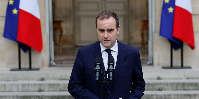 Η σύνθεση της νέας κυβέρνησης της Γαλλίας θυμίζει… déjà vu