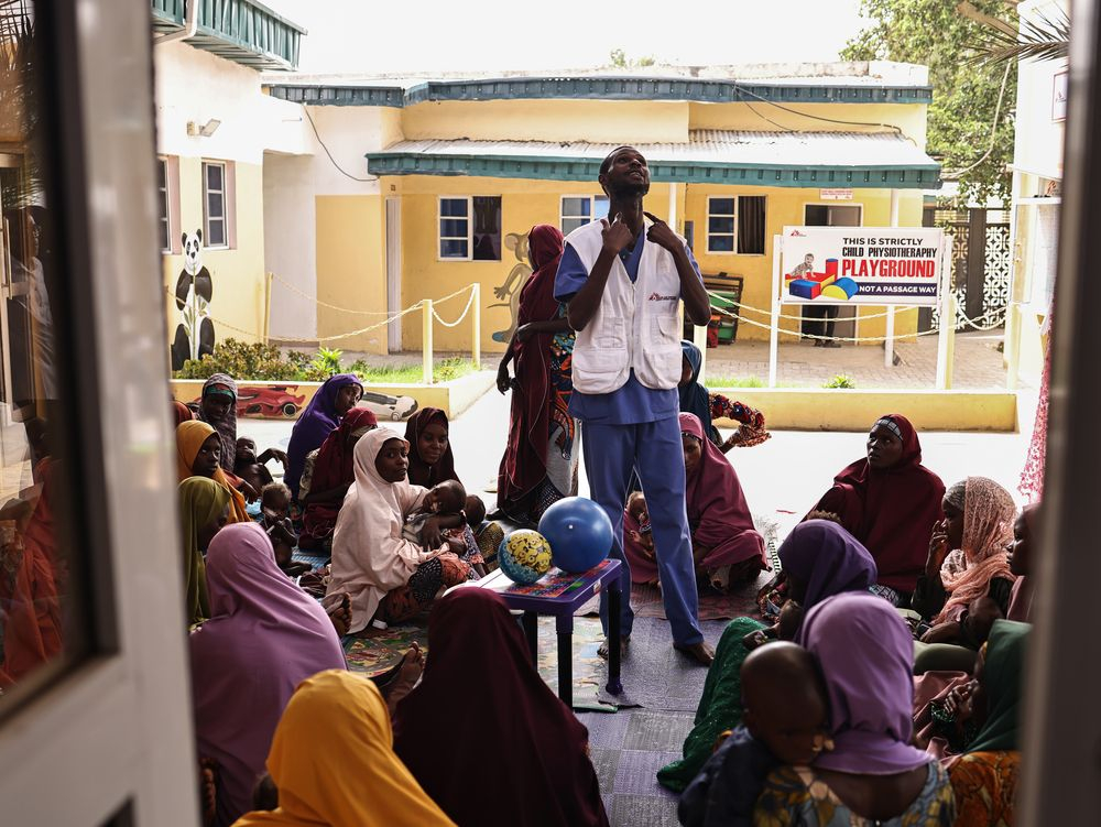 Ο γιατρός Mubarak Muttawakil