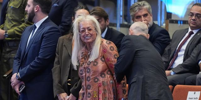 Μίριαμ Άντελσον: Ποια είναι η γυναίκα που χαιρέτησε ο Τραμπ στην Κνεσέτ