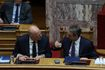 Κυριάκος Μητσοτάκης και Νίκος Δένδιας στη Βουλή
