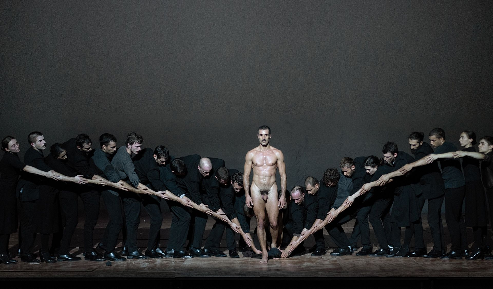THIS THAT KEEPS ON [2025]_by Dimitris Papaioannou_photo by Julian Mommert