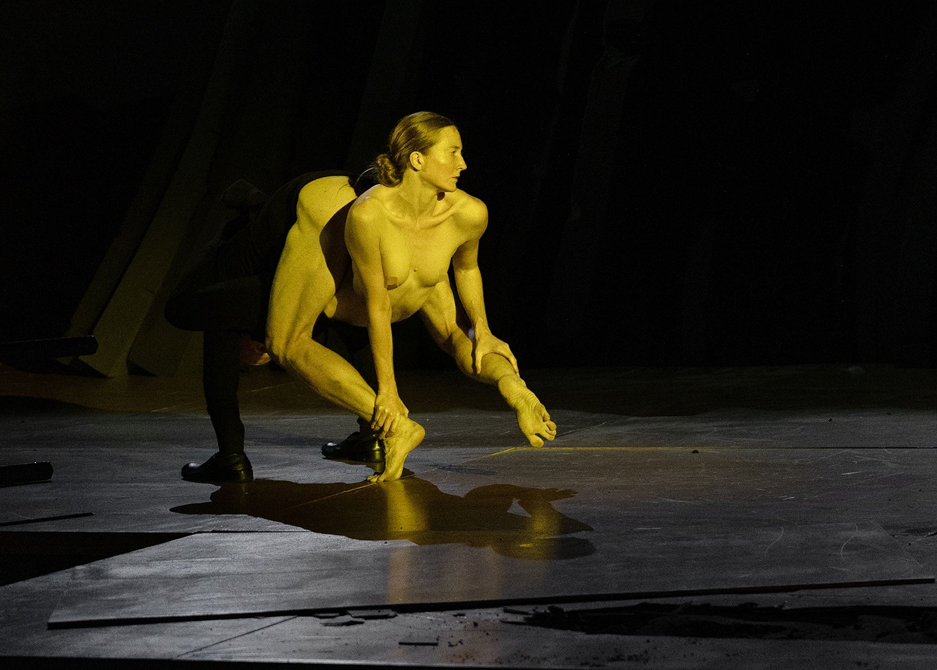 THIS THAT KEEPS ON [2025]_by Dimitris Papaioannou_photo by Marina Petineraki_